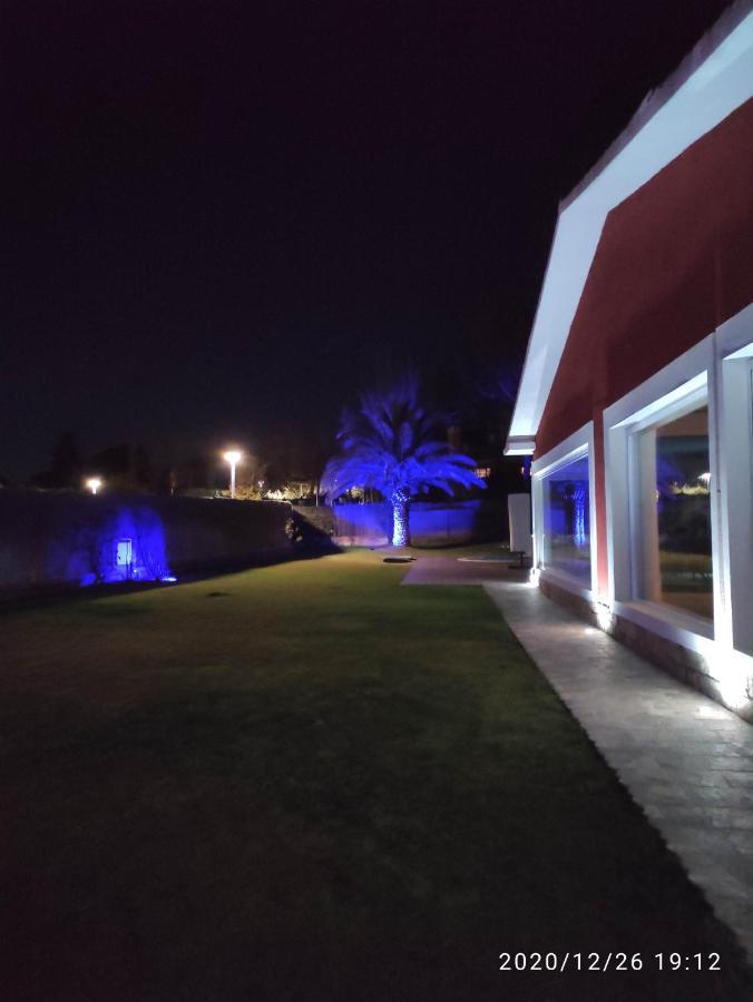 Chalet Con Piscina Y Jacuzzi En Madrid Alquila Habitaciones Algete Εξωτερικό φωτογραφία