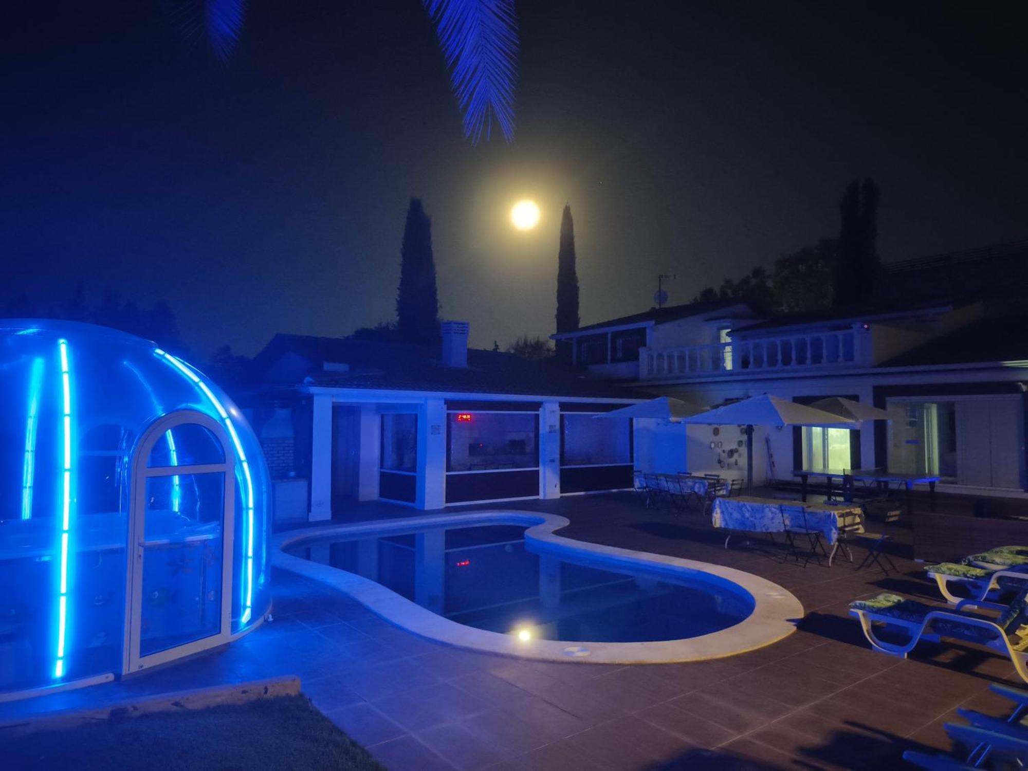 Chalet Con Piscina Y Jacuzzi En Madrid Alquila Habitaciones Algete Εξωτερικό φωτογραφία